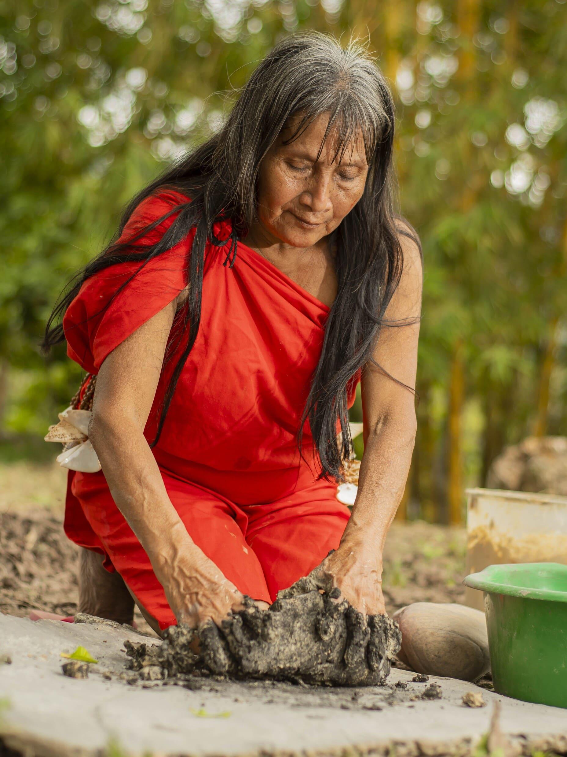 Asociación Madres Ceramistas del Cenepa