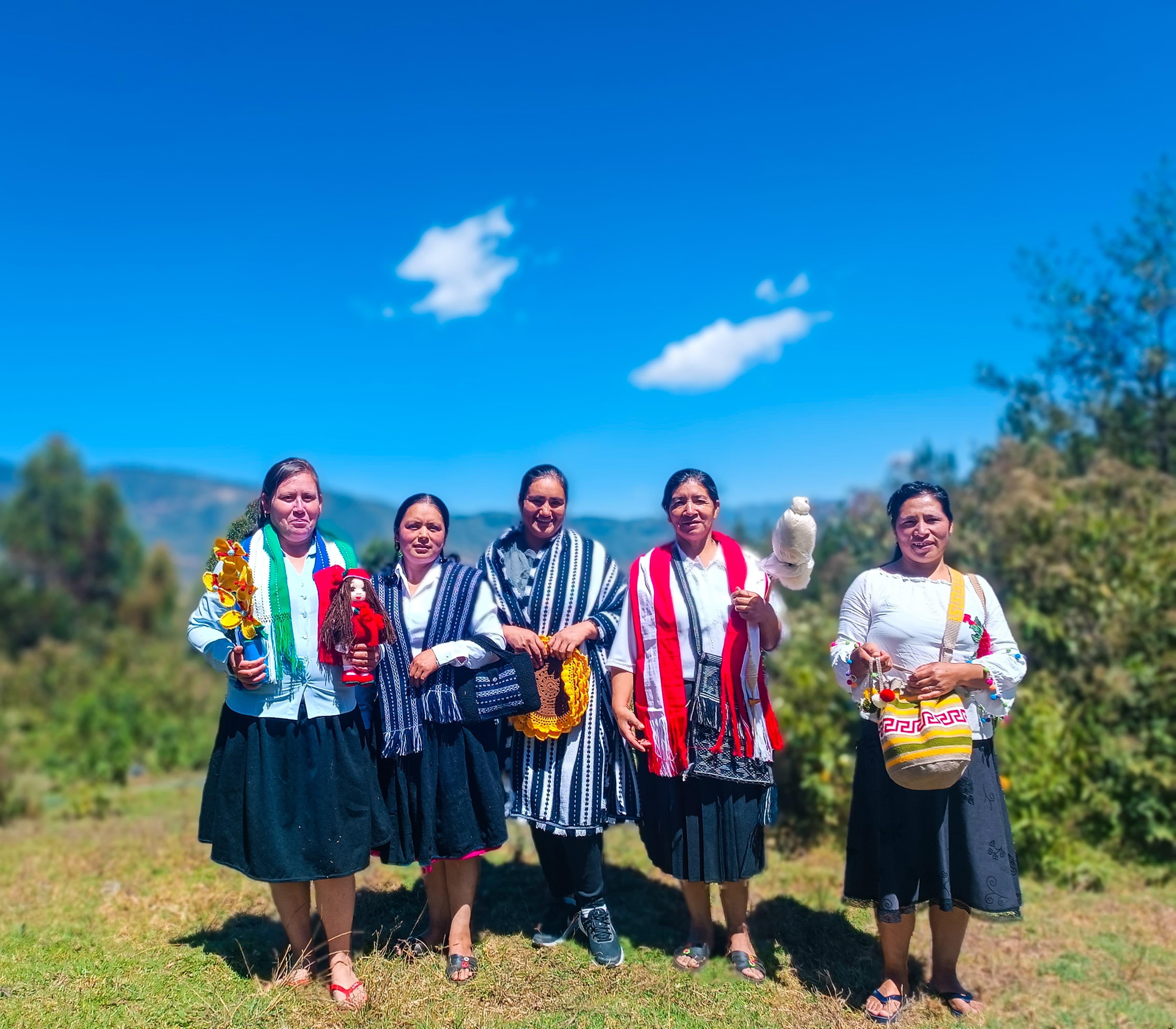 Asociación de Artesanía Manitas Creativas - Santa Rosa